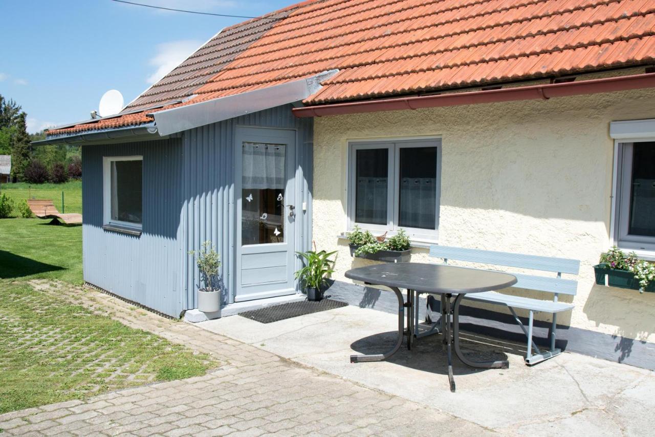 Ferienwohnung Kleiner Spatz Leutkirch im Allgäu Esterno foto