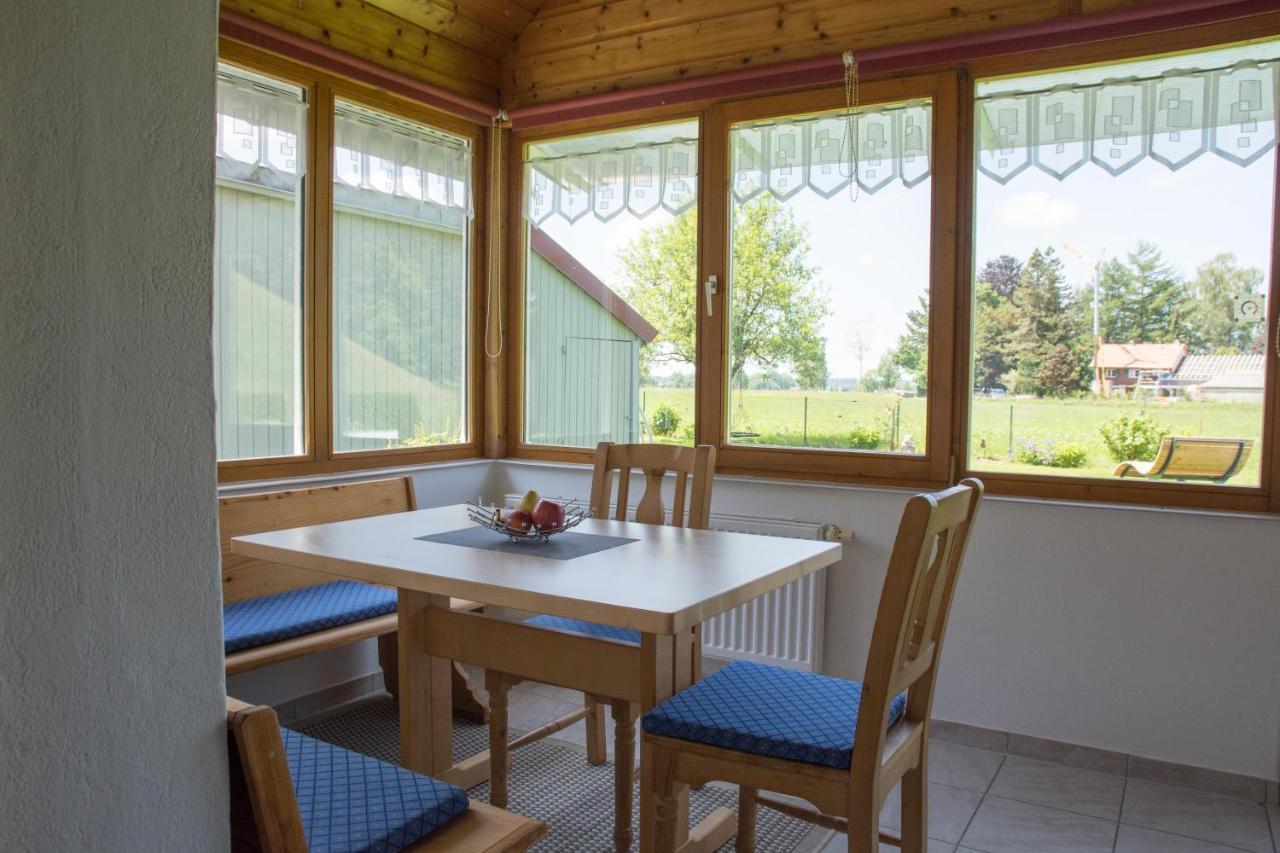 Ferienwohnung Kleiner Spatz Leutkirch im Allgäu Esterno foto