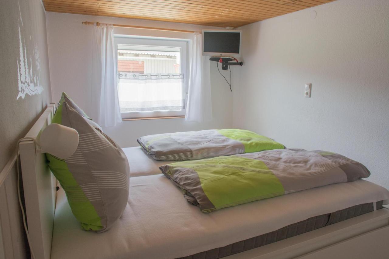 Ferienwohnung Kleiner Spatz Leutkirch im Allgäu Esterno foto